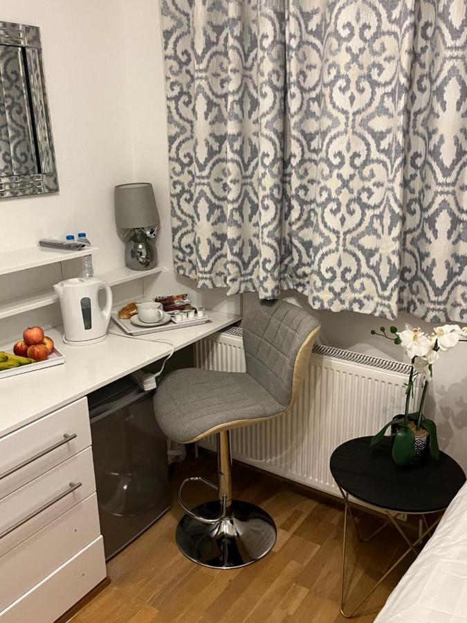 Tj Homes - Double Room With Single Bed - 3 Min To Tube Station - London Ruislip Exterior foto