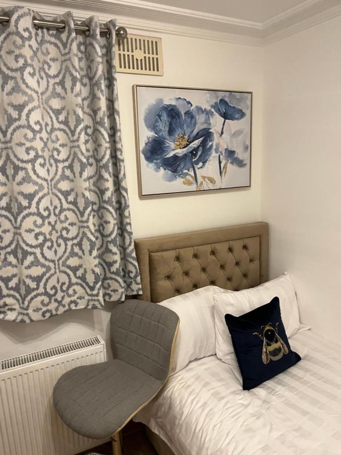 Tj Homes - Double Room With Single Bed - 3 Min To Tube Station - London Ruislip Exterior foto